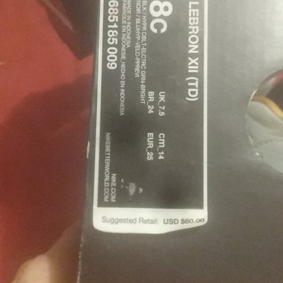 LeBron James nikes - Picture 3 of 3